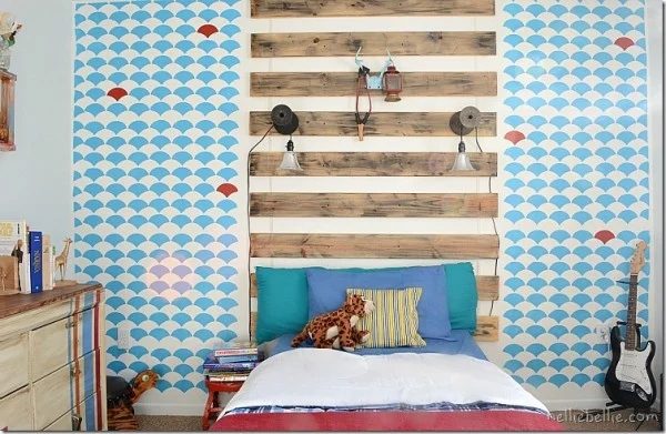 Nellie Bellie fish scale wall