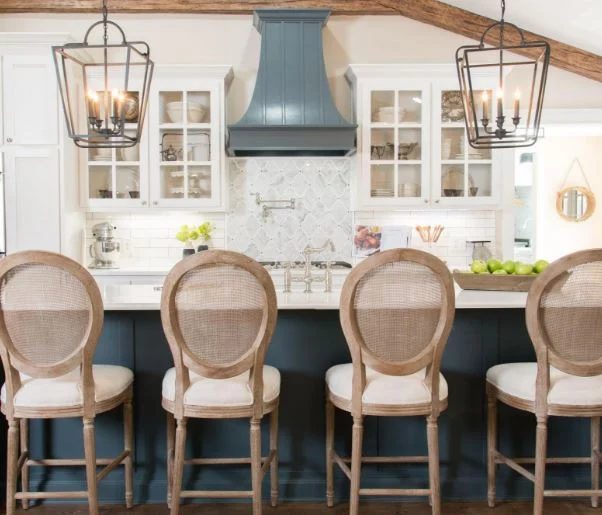 Did you love the first episode of season four of FIXER UPPER? Get the look of the Fixer Upper Cargo Ship House Kitchen with these tips from Bekob.com French Country style kitchen 