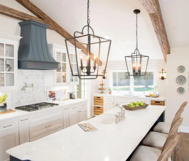 Did you love the first episode of season four of FIXER UPPER? Get the look of the Fixer Upper Cargo Ship House Kitchen with these tips from Bekob.com