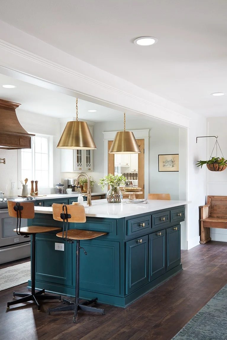 Modern Farmhouse Kitchen, Get The Look of the Fixer Upper Plain Jane House Kitchen