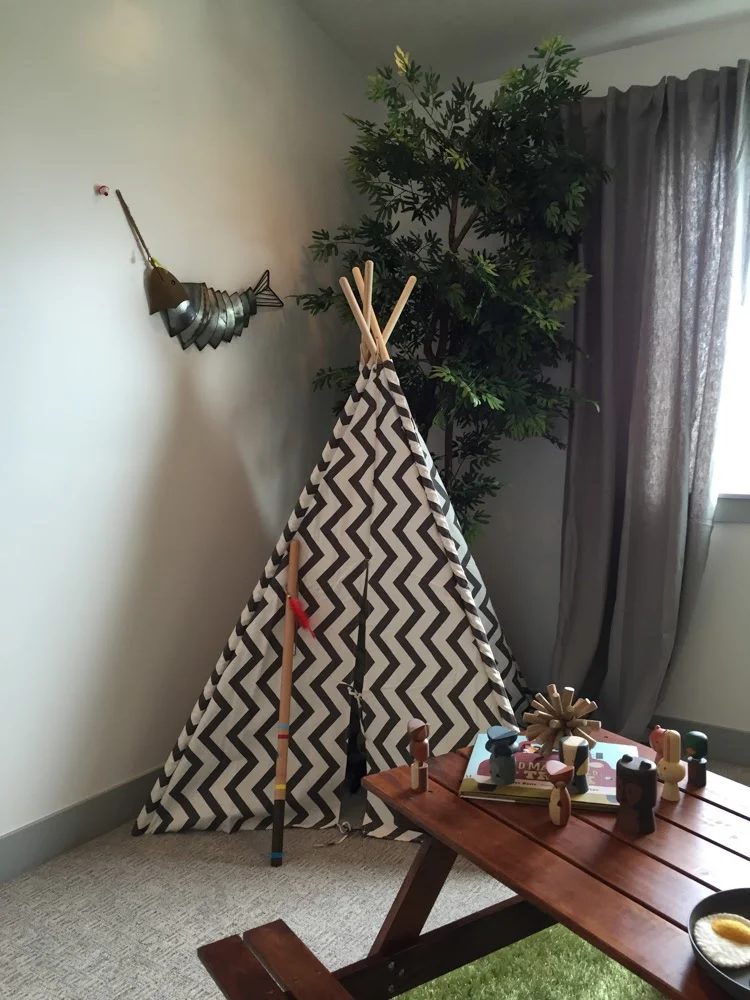 Decorate a fun outdoorsy camping theme bedroom for your son or daughter with these straightforward tips and DIYs! #Bekob #getthislook