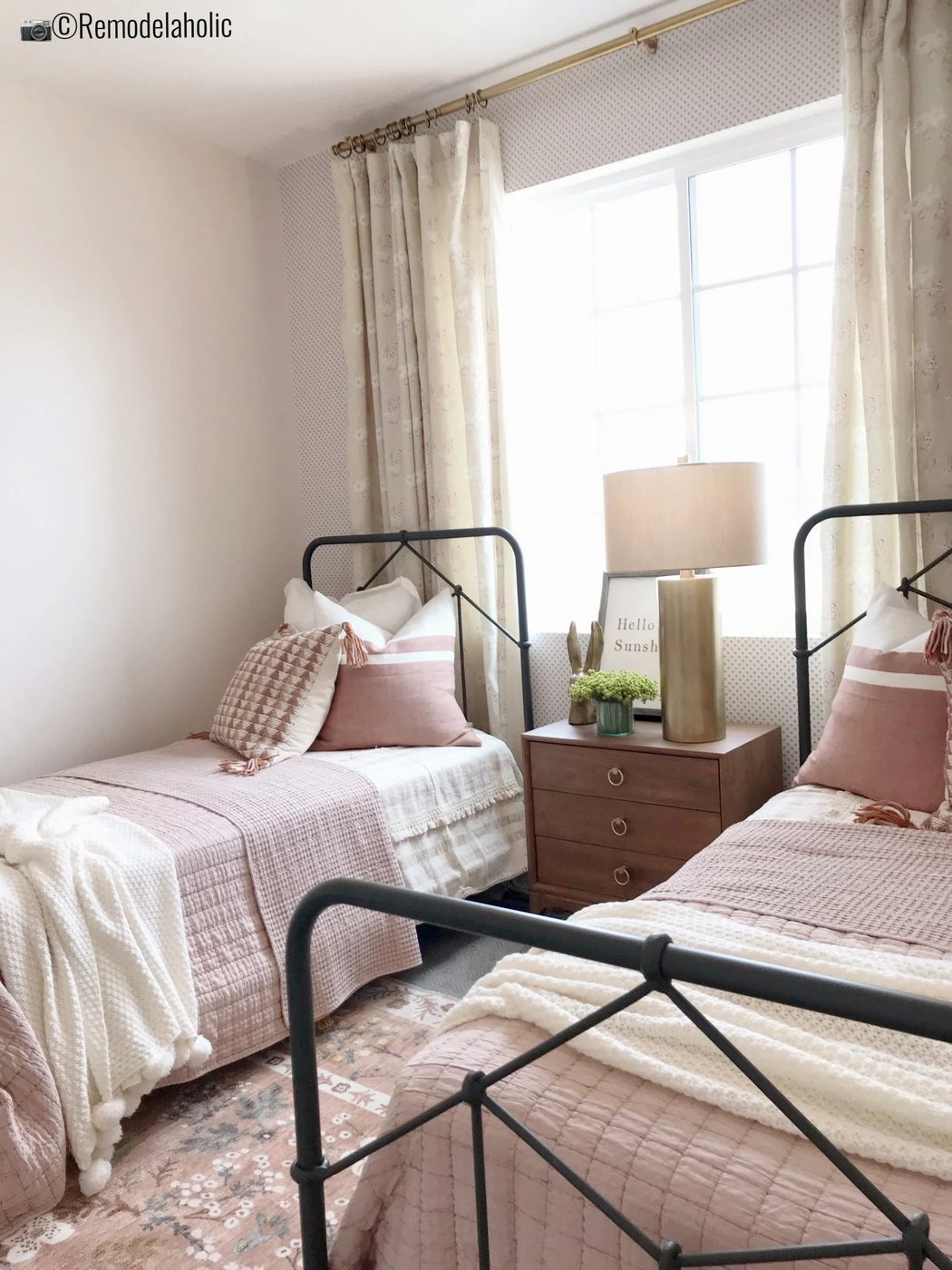 Pink And Rustic Shared Bedroom For Little Girls Photo By Bekob 2021 Utah Valley Parade Of Homes