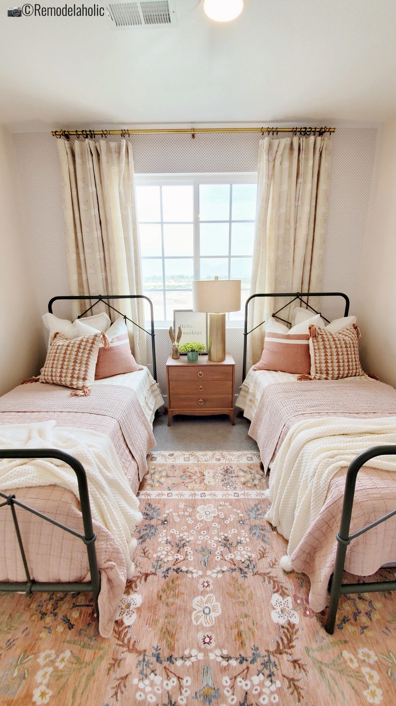 How To Decorate A Shared Bedroom For Little Girls Photo By Bekob 2021 Utah Valley Parade Of Homes