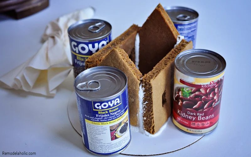 Assembling A Gingerbread House, Recipe From Bekob
