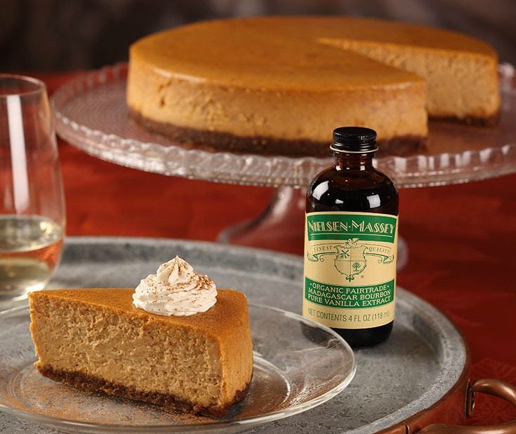 Gluten-Free Pumpkin Cheesecake | FOODIEaholic.com #recipe #cooking #baking #Thanksgiving #dessert #cheesecake #pumpkin #glutenfree