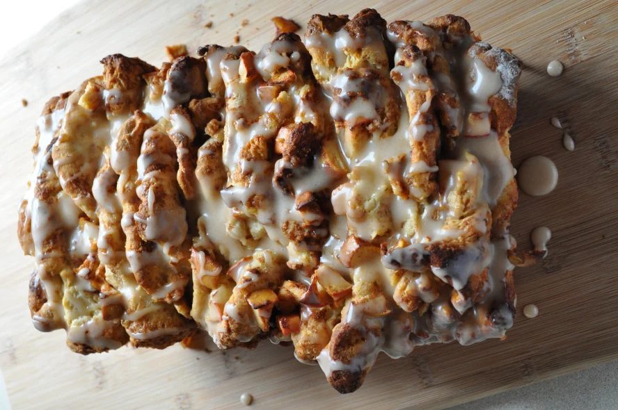 gluten-free apple cinnamon pull apart bread recipe
