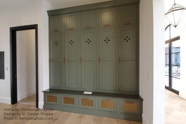 Gray Green Paint Color For Cabinets, Sherwin Williams Eclipse Lookalike, Bekob SGPH22 H05