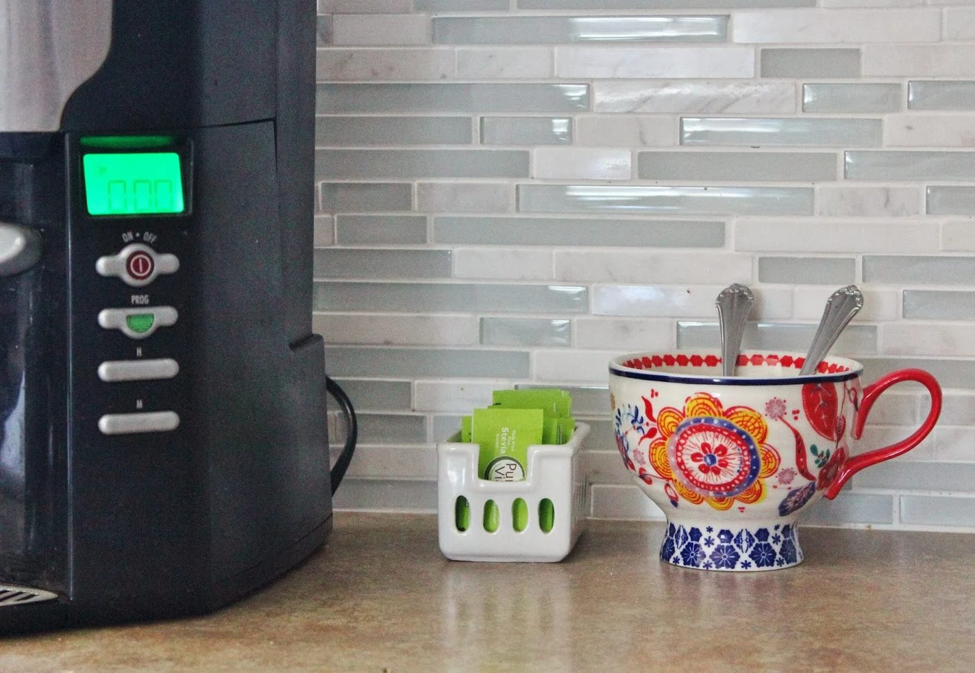 tile backsplash in grey and white kitchen, House For Five featured on Bekob