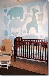Boys Nursery bedroom with large animal graphic mural (1)