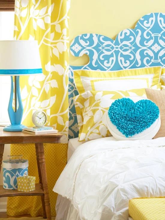 curvy ornate keystone headboard walkthrough via Bekob