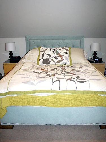 flat rectangle tufted headboard in blue via Bekob