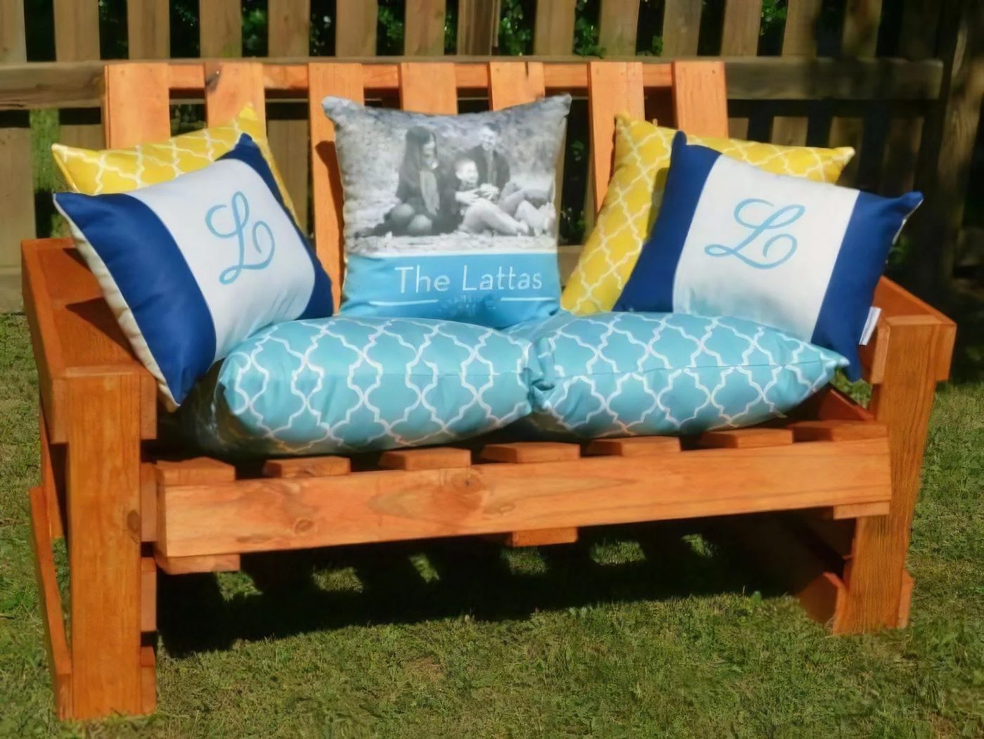 3 Handmade Pallet Bench By One Artsy Mama Featured On @Bekob 010426