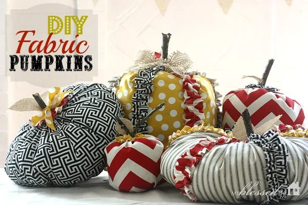 Love a handmade touch to your Halloween decor? Try one of these 37 direct Halloween Decorations to Sew ~ Tipsaholic.com #sewing #halloween #decorating