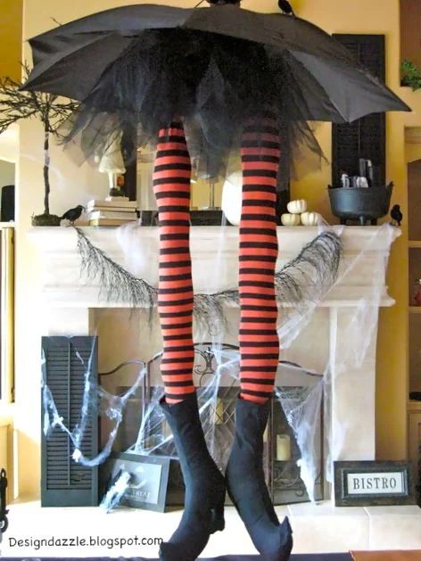 Love a handmade touch to your Halloween decor? Try one of these 37 direct Halloween Decorations to Sew ~ Tipsaholic.com #sewing #halloween #decorating