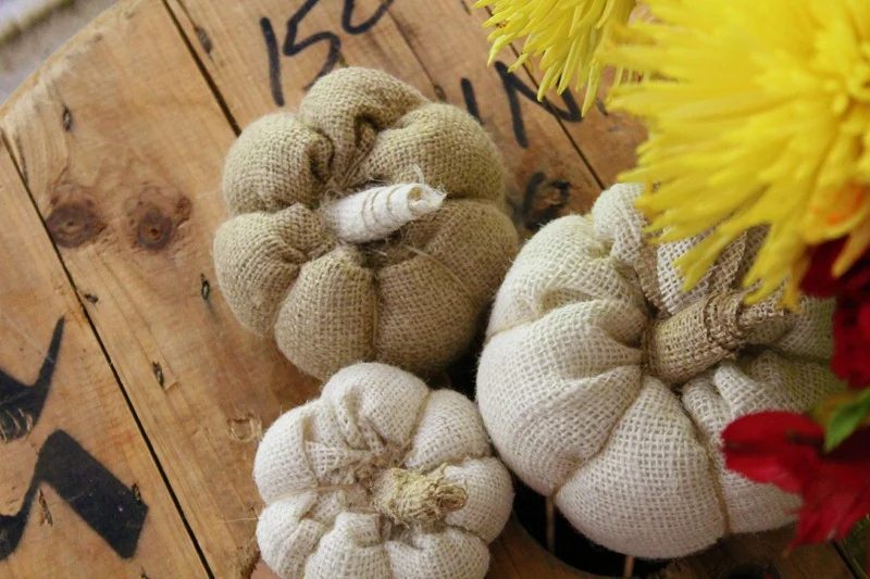 Love a handmade touch to your Halloween decor? Try one of these 37 direct Halloween Decorations to Sew ~ Tipsaholic.com #sewing #halloween #decorating