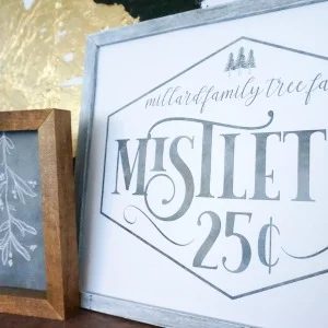 Custom Familiy Name Sign For Christmas, Mistletoe Family Tree Farm #Bekob