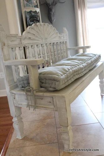 25 Handmade Headboard Benches via Bekob.com #handmade #benches #headboard #headboards #headboardbench #headboardbenches