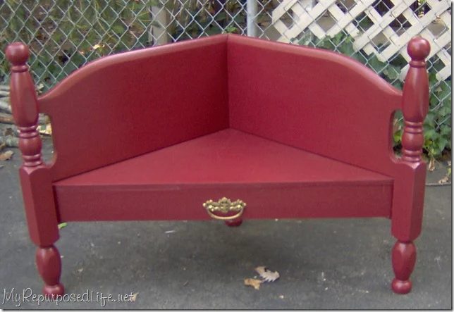25 Handmade Headboard Benches via Bekob.com #handmade #benches #headboard #headboards #headboardbench #headboardbenches