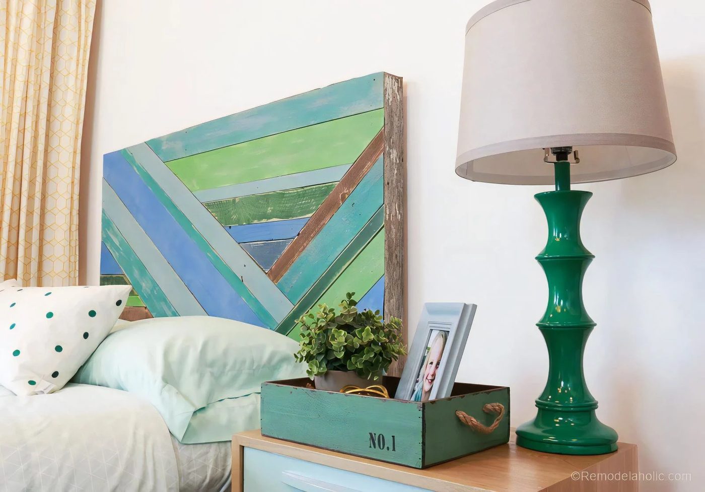 Wood Pieced Headboard Painted With Annie Sloan Chalk Paint @Bekob 9861 042634