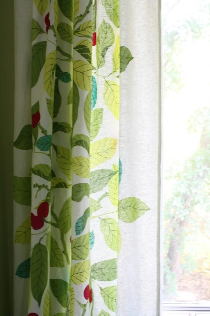 floral ikea curtains for the laundry room, featured on Bekob