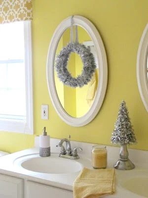 handmade tinsel wreath to decorate bathroom mirror - Sew Many Ways via @Bekob