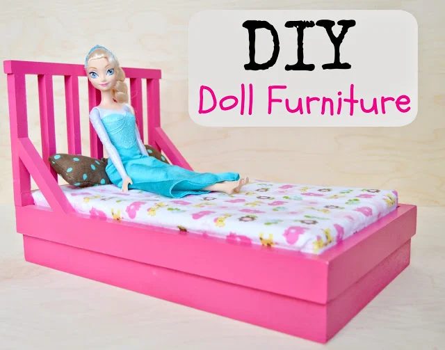 handmade doll furniture - Kruse's Workshop via @Bekob