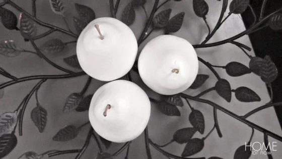 white painted pears for holiday decorating - Home for Now via @Bekob