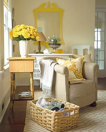 Yellow Mirror yellow roses