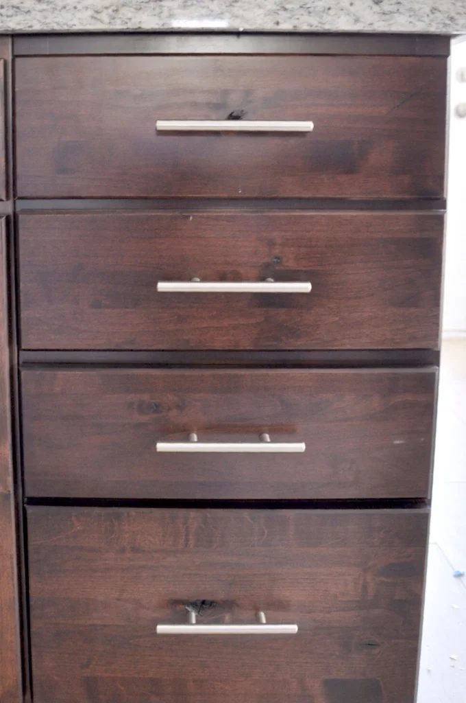 Lindsay & Drew kitchen cabinets