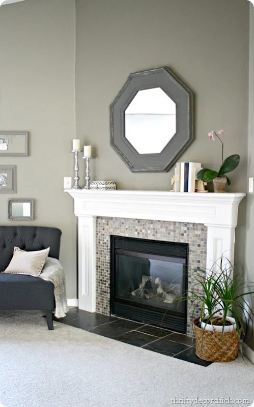 how-to-decorate-mantel-thirfty-decor-chick