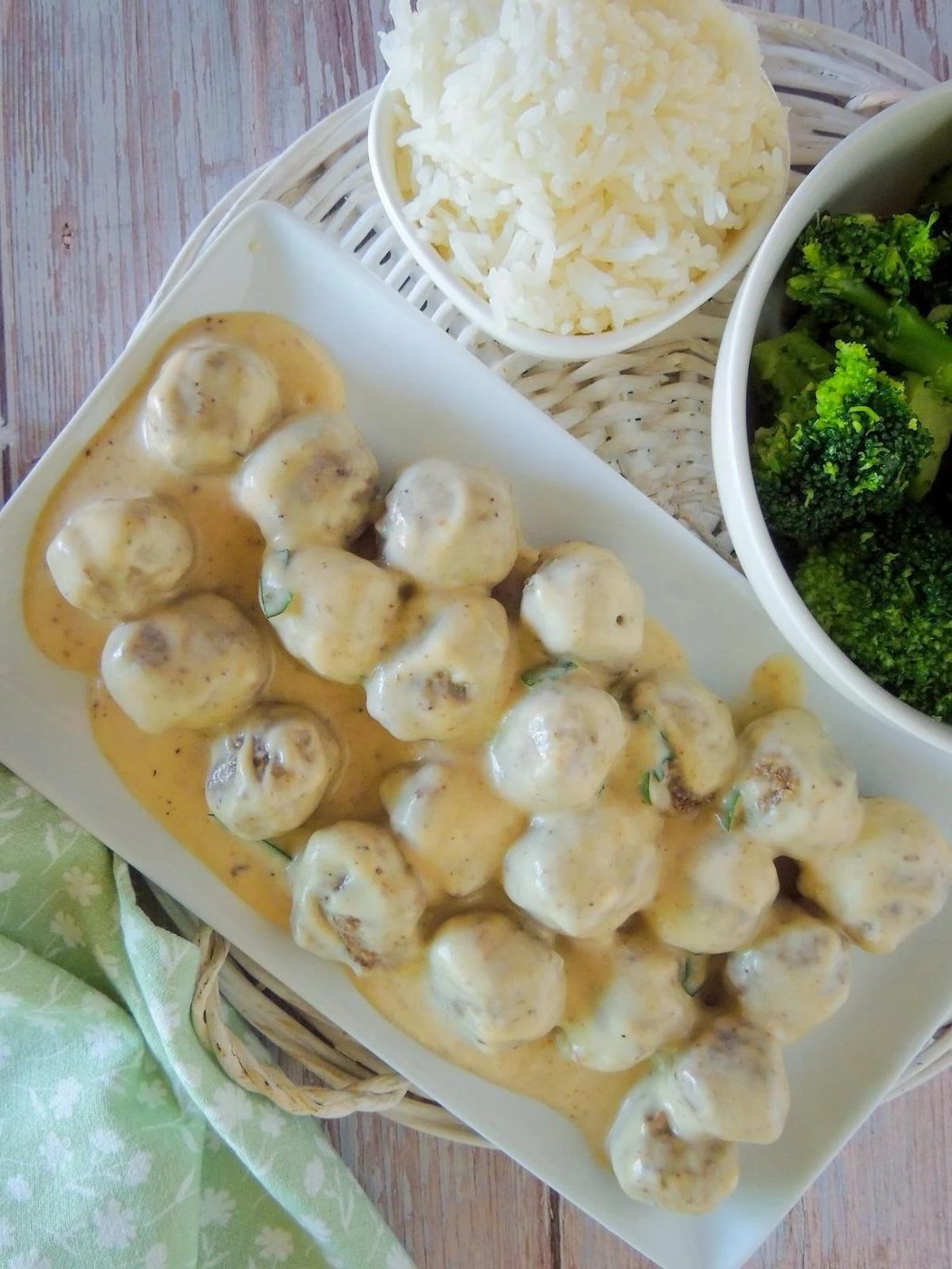 Swedish Style Meatballs 4