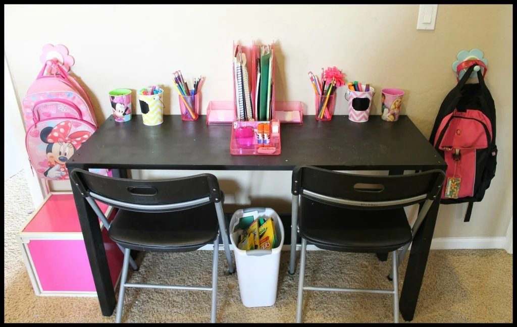 tipsaholic-hallway-station-for-two-obsessive-mommy