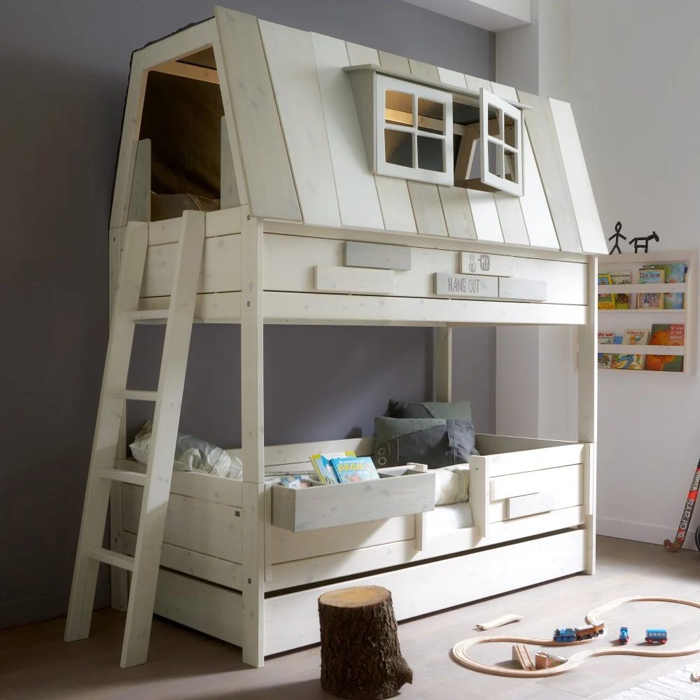 solid house bunkbed via Cuckooland