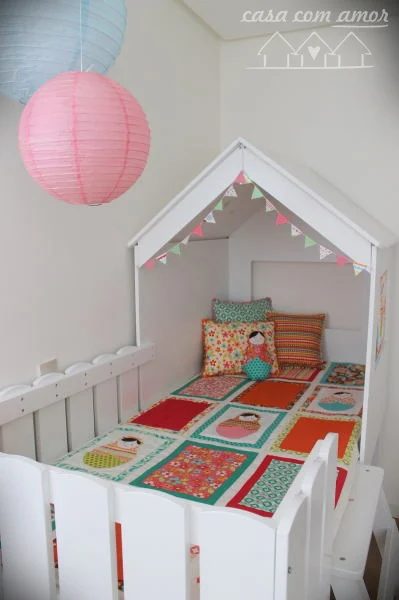 girls room with playhouse cottage loft bed Casa Com Amor