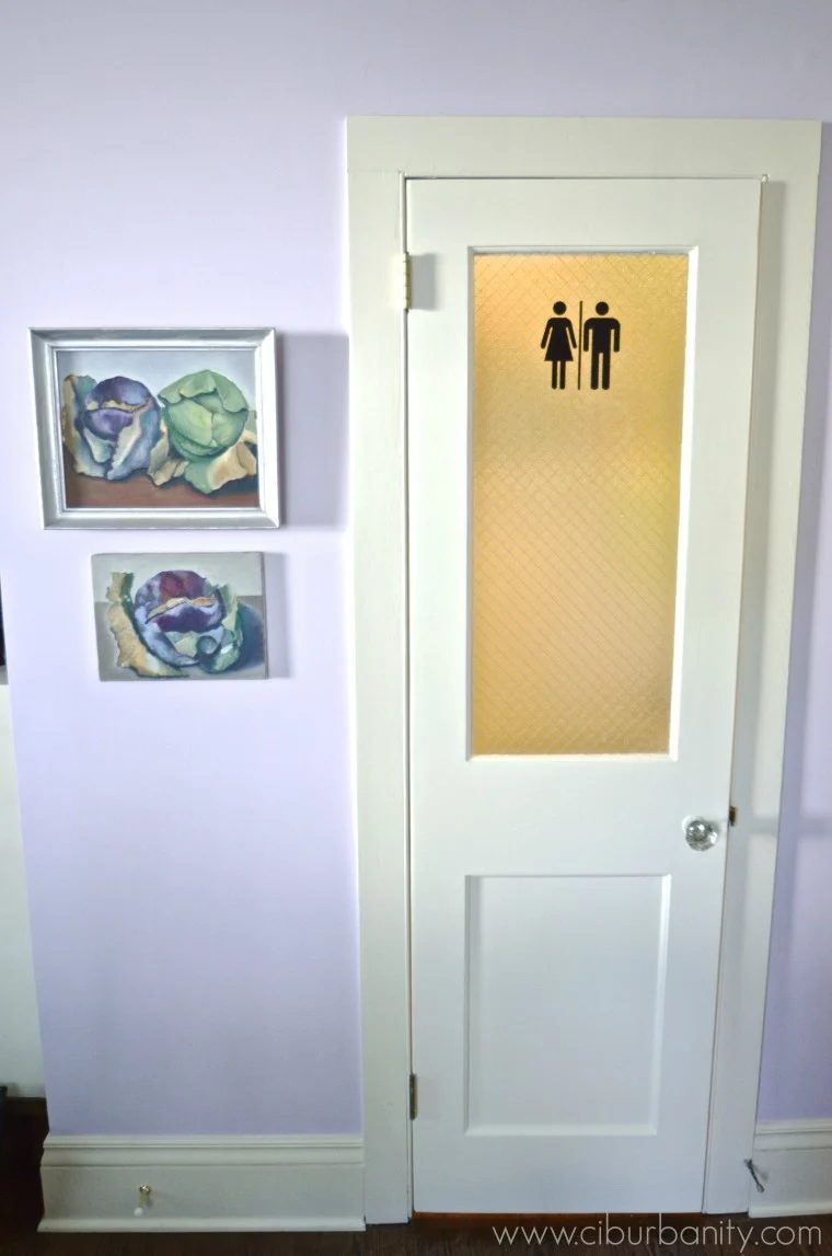 Add light to a small bathroom with a glass panel door by Ciburbanity featured on @Bekob