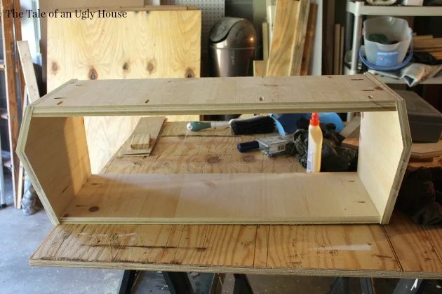 Step by step walkthrough for building a toy organizerby Tale of an Ugly House featured on @Bekob