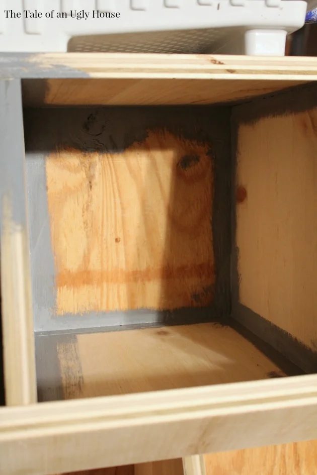 Complete walkthrough for building a toy cubby by Tale of an Ugly House featured on @Bekob