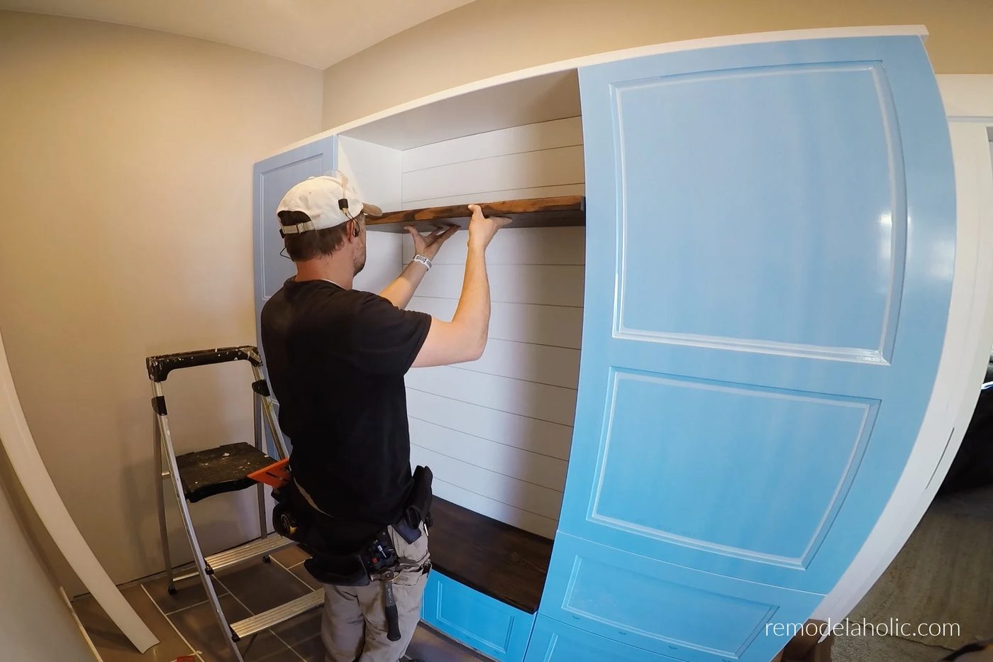 Install Mudroom Bench Shelf, Bekob