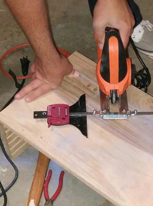 How to Use a Jig Saw to Build a Pet Feeder
