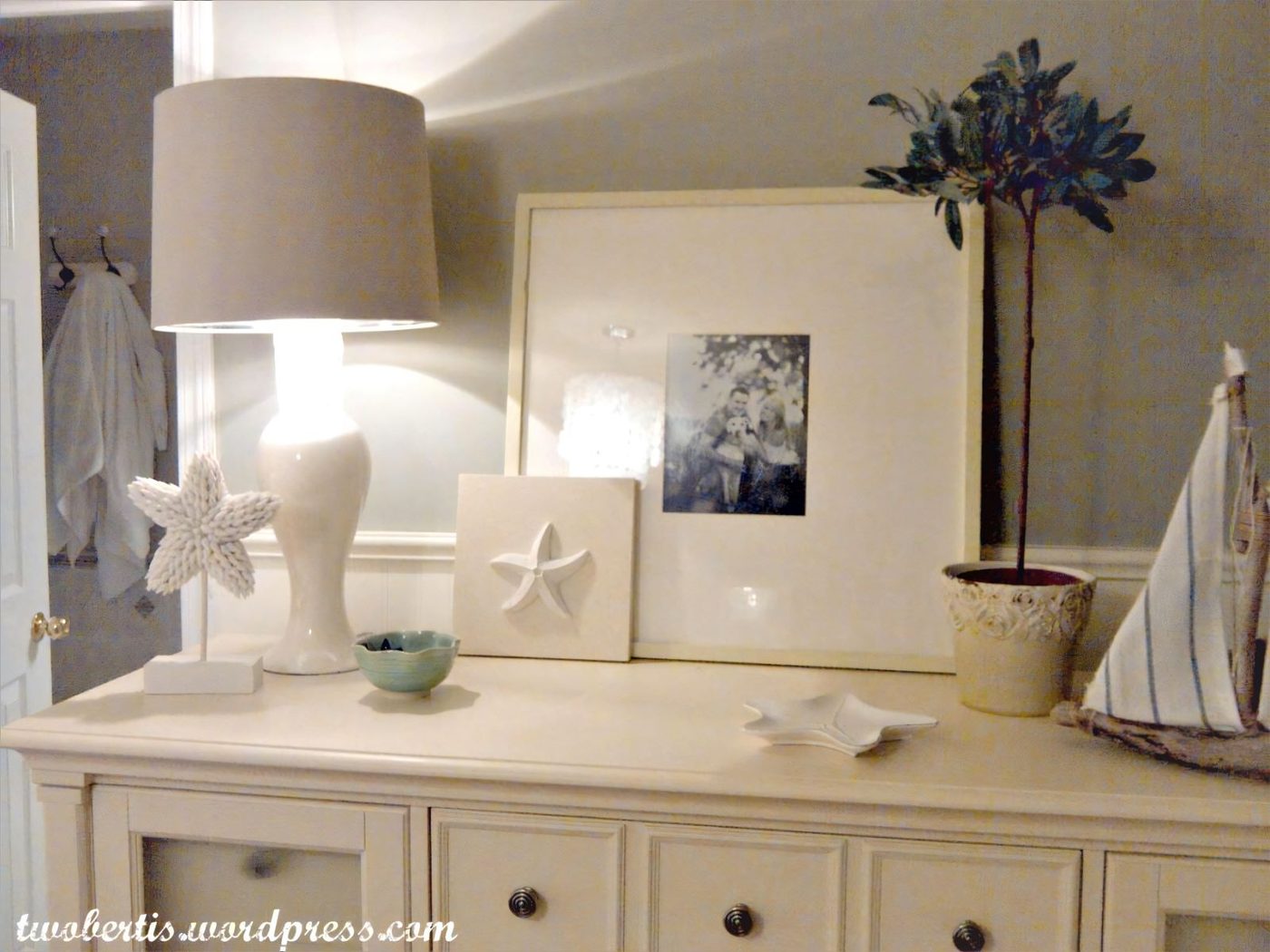 6 Pottery Barn Inspired Bedroom Design 094505