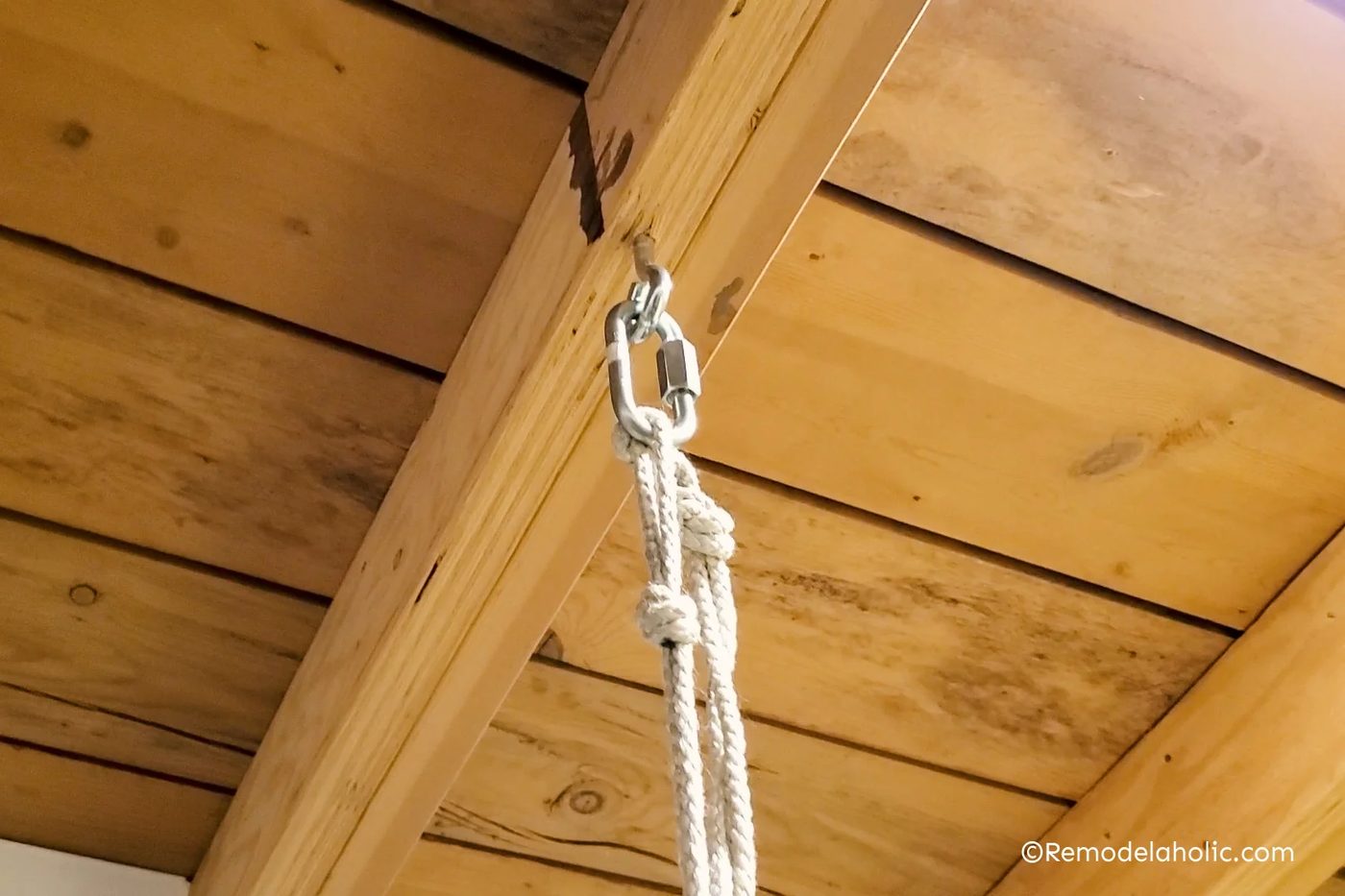 How To Hang A Swing Chair Indoors, Tie Knot Loops In The Double Rope To Hang From Ceiling With Carabiner, Bekob