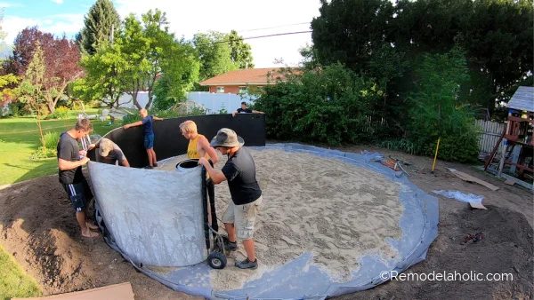 10 Rolling Out The Pool Side Wall, Handmade Above Ground Pool Installation, Bekob
