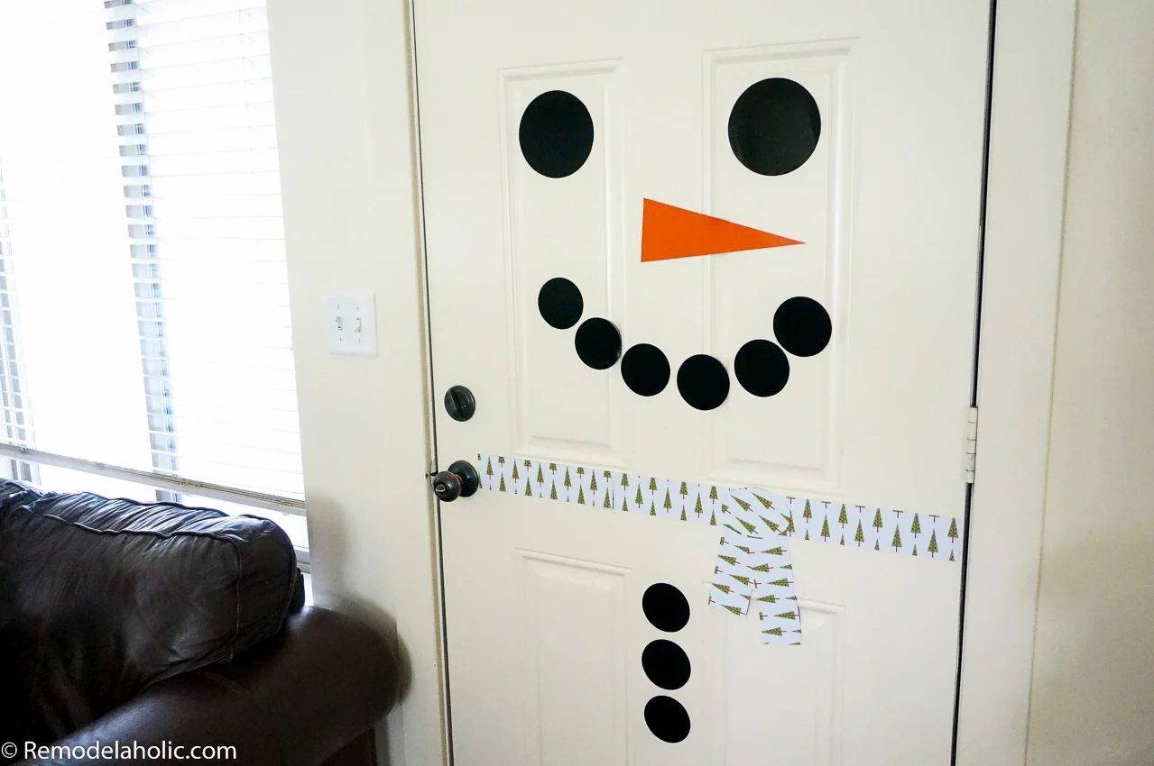 Winter Decorations: Ready-to-print Snowman Door Kit
