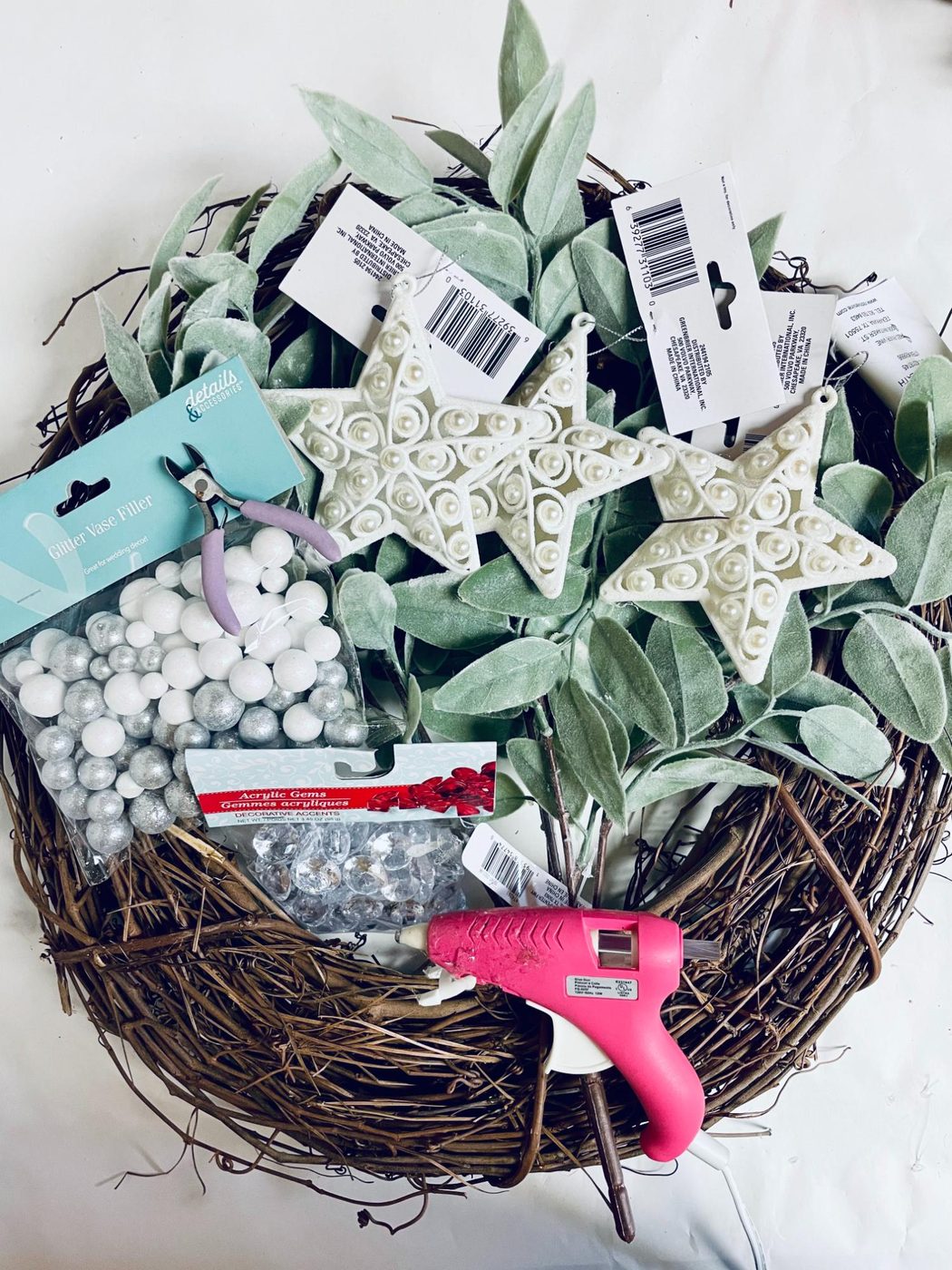 Handmade Winter Grapevine Wreath walkthrough with Dollar Tree Materials, Bekob