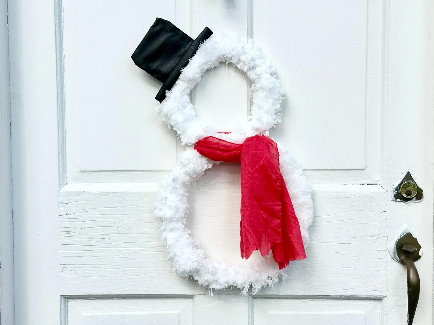 Make a Snowman Wreath for $10 from Dollar Tree