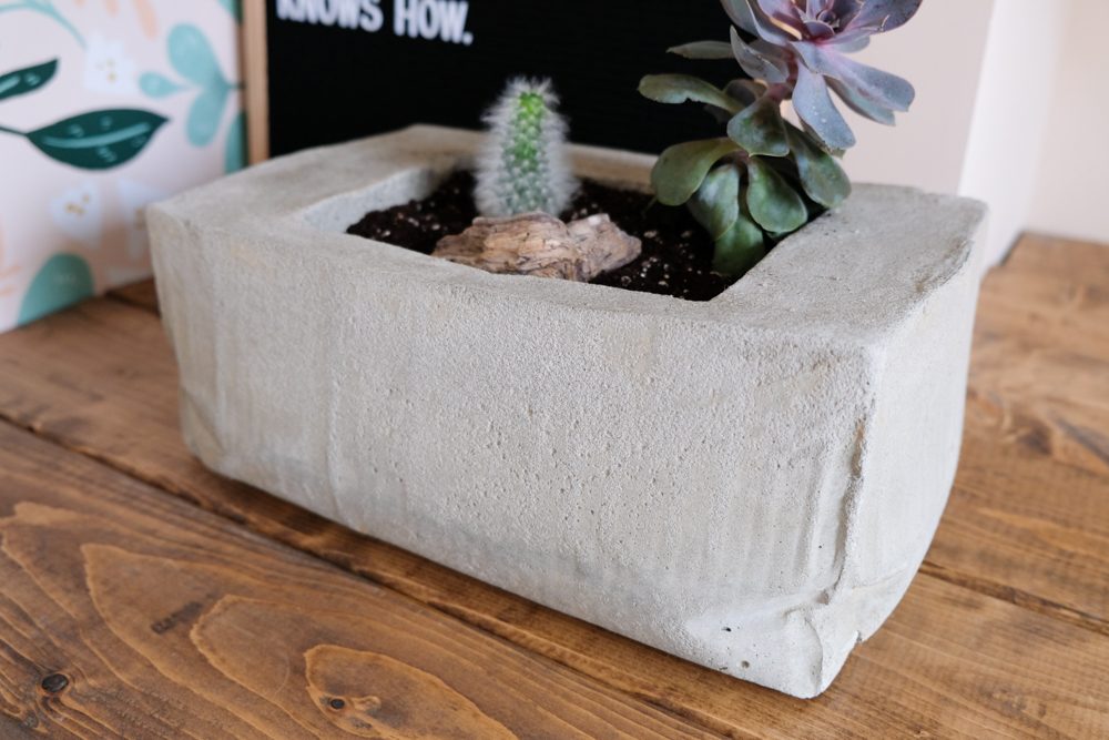 Bekob Concrete Planter By The Leaerner Observer 12