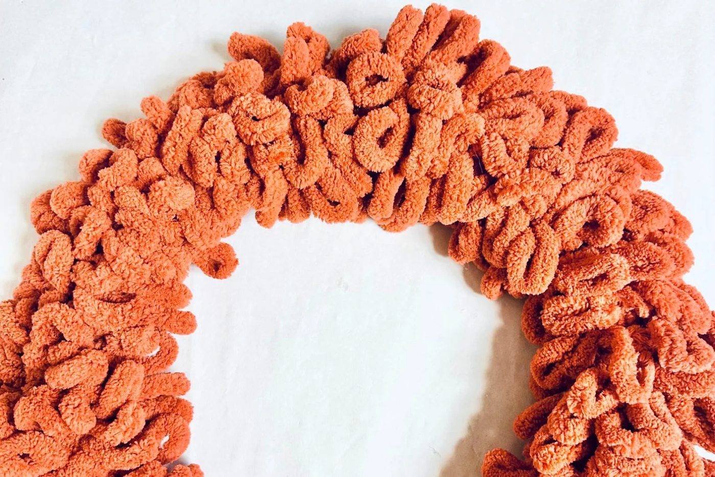 How To Make A Loopy Yarn Wreath Pumpkin For Fall, Bekob