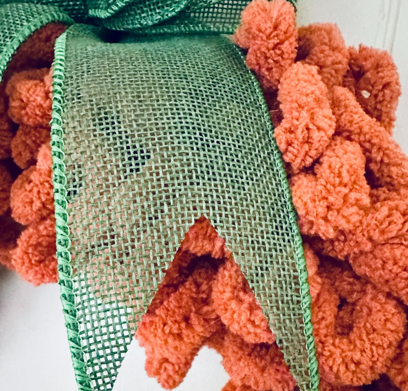 How To Make A Yarn Wreath Pumpkin Fall With straightforward Handmade Burlap Ribbon, Bekob