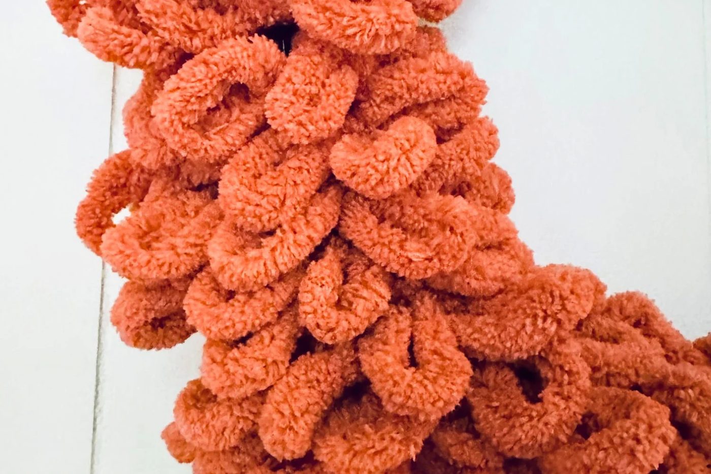 How To Make A Loop Yarn Wreath Pumpkin Fall, Bekob