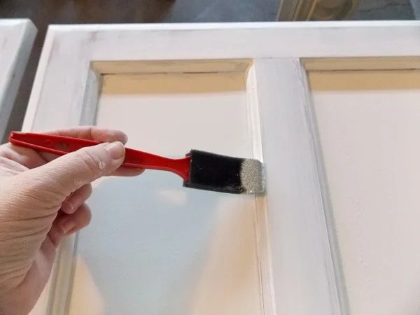 Kitchen Cabinet Painting walkthrough by The Palette Muse featured on Bekob